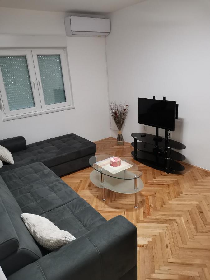 Ad Apartman Bileća Dış mekan fotoğraf